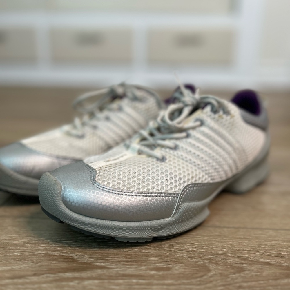Ecco Women's Silver and Cream Sneakers - Picture 11 of 12